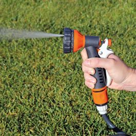 Edm Kit manguera espiral Riega fácil 15m Ø9mm, presión máxima 8 bar, incluye adaptador para grifo y pistola con 7 modos de pulverización Edm Kit manguera espiral Riega fácil 15m Ø9mm, presión máxima 8 bar, incluye adaptador para grifo y pistola con 7 modos de pulverización