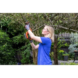 Black + Decker Sierra Sable Inalámbrica + 1 Batería 1,5Ah 18V 22mm 15cm Hoja