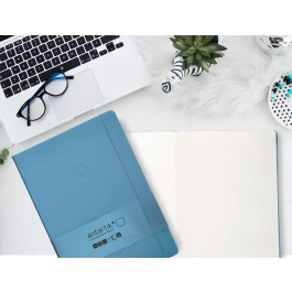Antartik Cuaderno A4 Tapa Dura Azul Claro 100 Hojas Lisas 80gr FSC Colección Antartik Notes