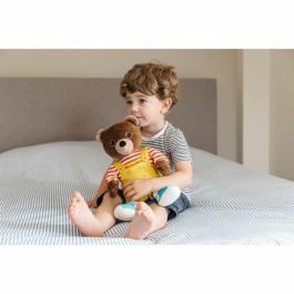 Gipsy Toys GIP3268060563041 Peluche Musical Parlante Osito Pardo Cuentacuentos 28 cm Marrón Amarillo Rojo