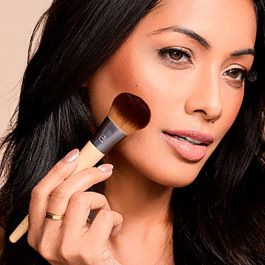 Ecotools Blush + Highlight Brush Duo - Brochas para rubor y resaltar, diseño innovador para un look radiante Ecotools Blush + Highlight Brush Duo - Brochas para rubor y resaltar, diseño innovador para un look radiante
