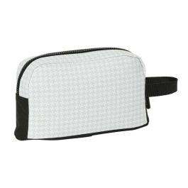 Portadesayunos Safta Termo Real Madrid 1 Equipacion 24-25 120x215x65 mm Portadesayunos Safta Termo Real Madrid 1 Equipacion 24-25 120x215x65 mm