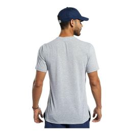 Camiseta de Manga Corta Hombre Reebok Workout Ready Supremium Gris Camiseta de Manga Corta Hombre Reebok Workout Ready Supremium Gris
