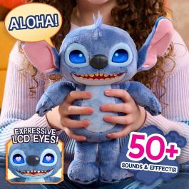 JUST PLAY Peluche Interactivo Disney Stitch 30cm con Ojos LED y Funciones de Sonido