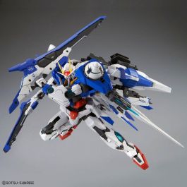 BANDAI HOBBY 00 XN Raiser Mobile Suit Gundam 00V Master Grade 1/100, Figura Compatible con Unidad LED, Action Base y Decals