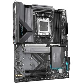 GIGABYTE X870 EAGLE WIFI7 Placa Base AM5 AMD X870 para Ryzen 7000/8000/9000, Wi-Fi 7, DDR5 8000MHz, PCIe 5.0, 2.5GbE, ATX