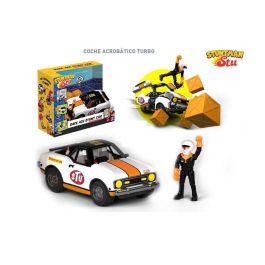 Bandai Coche Acrobático Race Ace Stuntman Stu: ¡Se desmonta y lanza al piloto por los aires! Dimensiones: 30x24x16 cm, ideal +4 años