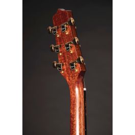 Takamine LTD2025 Guitarra Electroacústica OM Cutaway Antique Evergreen con Tapa Abeto Engelmann y Koa Hawaiana Maciza CTF-2N