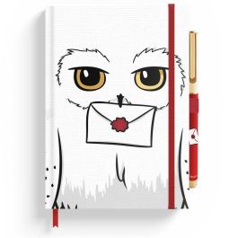 ERIK Cuaderno A5 premium + bolígrafo Hedwig de Harry Potter Precio: 12.68999963. SKU: B1F8A3GAA5