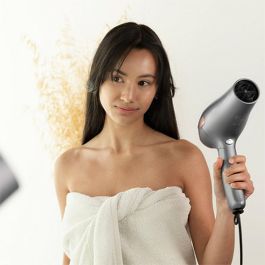 Cecotec Bamba IoniCare 5250 EasyCollect Pro Secador de Pelo Iónico 2100W, Recogecables, Mango Plegable y Pro Style Negro/Gris Cecotec Bamba IoniCare 5250 EasyCollect Pro Secador de Pelo Iónico 2100W, Recogecables, Mango Plegable y Pro Style Negro/Gris