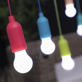 Bombilla LED Portátil con Cordón Bulby InnovaGoods