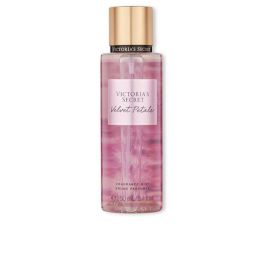 Victoria's Secret VELVET PETALS fragance body mist para Mujer 250 ml Precio: 20.69000054. SKU: B12MFVV7EN