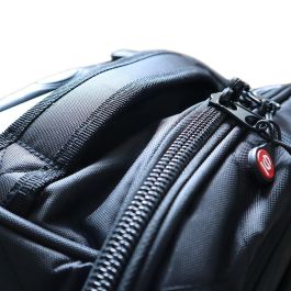 Sparco S016438MRRS Bolsa de Viaje Grande Martini Racing Tour 142L con Ruedas, Asa Retráctil y Poliéster Resistente al Agua - Negro/Rojo Sparco S016438MRRS Bolsa de Viaje Grande Martini Racing Tour 142L con Ruedas, Asa Retráctil y Poliéster Resistente al Agua - Negro/Rojo