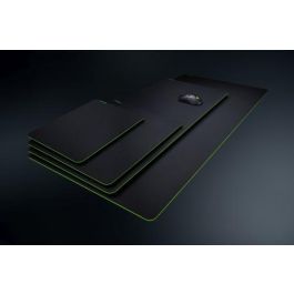 Razer Gigantus V2 - XXL Alfombrilla de ratón para juegos, Negro/Verde, 940x410mm, RZ02-03330400-R3M1