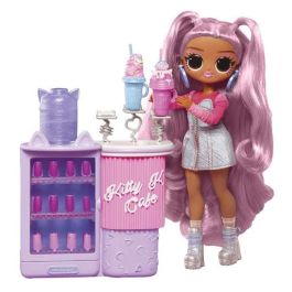 Muñeca l.o.l. surprise omg sweet nails en el café de kitty k 31.75x21.92x26.27 cm