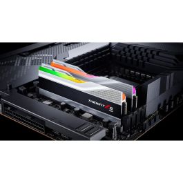 G.Skill F5-6400J3239G16GX2-TZ5RS Trident Z5 RGB 32GB (2x16GB) DDR5 6400MHz CL39 Kit Memoria RAM Silver