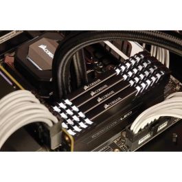 Corsair Vengeance LED Kit de Memoria RAM para PC DDR4 64GB (4x16GB) 3000MHz (PC4-24000) CL15 con Iluminación LED Blanco