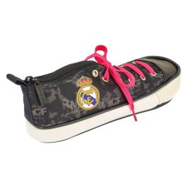 Estuche Real Madrid C.F. 811924830 Negro (24 x 8 x 8.5 cm) Precio: 10.89999944. SKU: S4302861