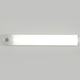 Je cherche une Idee Lámpara 12 LED con Sensor de Movimiento Recargable para Armarios y Escaleras Longitud 25 cm