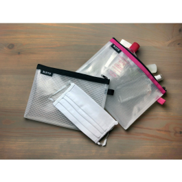 Leitz Bolsita Multiusos Lavable con Cremallera, Fondo Extensible, Negro, 17x24 cm