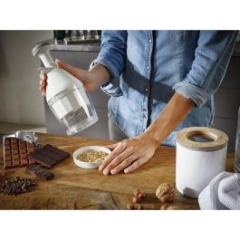 Leifheit Chopper Comfort & Clean, Picador de Alimentos con Empujador Flexible y Cuchilla Giratoria, Fácil Limpieza