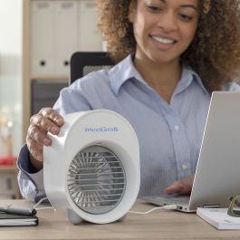 Mini Climatizador Humidificador por Ultrasonidos con LED Koolizer InnovaGoods