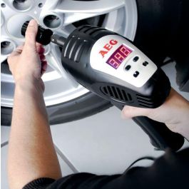 AEG Llave de Impacto 12V para Extracción y Desmontaje de Ruedas de Vehículos