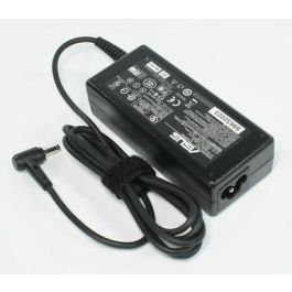 Asus Adaptador de Corriente Original 65W 19V 3.42A con Conector DC 3 Pines Redondo 4.5mm Ángulo 90° para Portátiles ASUS Precio: 41.50000041. SKU: B15CMCWMC6