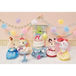 La niña con dos gatos y su bocadillo de cumpleaños - Familias Sylvania - 5646 - de 3 años La niña con dos gatos y su bocadillo de cumpleaños - Familias Sylvania - 5646 - de 3 años