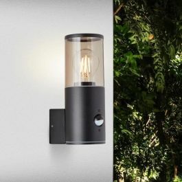 Brilliant BRI4004353405679 Aplique Exterior con Detector de Movimiento Sergioro Depoli E27 20W Negro, Bombilla No Incluida Brilliant BRI4004353405679 Aplique Exterior con Detector de Movimiento Sergioro Depoli E27 20W Negro, Bombilla No Incluida