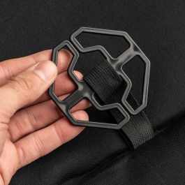 Momo MOMLSCU45BK Respaldo de Asiento Acolchado Universal para Coche Negro-Rojo con Espuma Laminada 10/4mm - Confort y Durabilidad