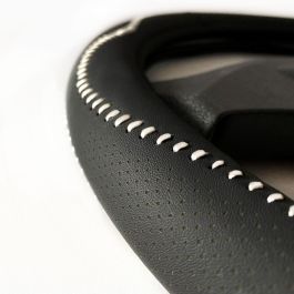 Momo Funda Volante Street Universal Negro Y Blanco 38-39 cm MOMLSWC018BW