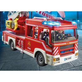 Playmobil 9463 Camión de Bomberos con Escalera, luces y sonidos, cabina para 4 personajes, compatible con módulo RC y bomba de agua 9468, para niños +4 años