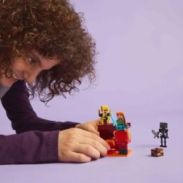 LEGO 21266 Minecraft Batalla de Lava Abisal Set de Construcción para Fans Videojuegos