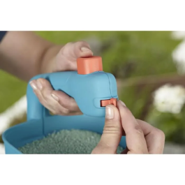 Gardena Esparcidor de Semillas Manual Ergonómico 0,5m-4m de Ancho, Capacidad 1-2kg