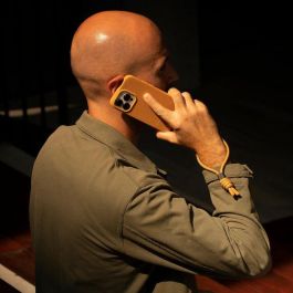Native Union Funda Clásica para iPhone 15 Pro, MagSafe, Fabricada con Materiales Reciclados y Vegetales Yatay™, Verde Pizarra