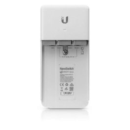 Ubiquiti RTL8367N-VB NanoSwitch, Switch Gigabit PoE Pasivo Exterior con 4 Puertos Ethernet 10/100/1000 Mbps