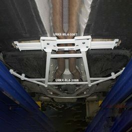 Barra de Refuerzo Ultra Racing URRL8-3068 Trasera Inferior Precio: 6392.68999996. SKU: B1BZ39823B