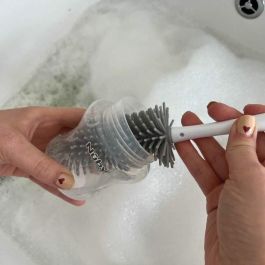 Nuby NUB0048526993925 Cepillo de limpieza 2 en 1 para biberón y tetina con soporte higiénico