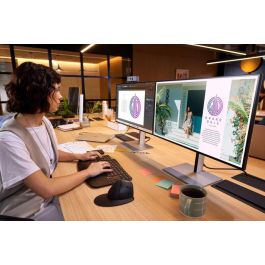 HP 727pu Monitor Profesional QHD Thunderbolt 4 de 27 pulgadas Serie 7 Pro con Colores Vívidos y Conectividad Fluida