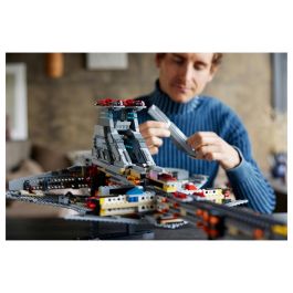 LEGO Star Wars Crucero de Ataque Clase Venator de la República 75367 - Juego de Construcción con 5374 Piezas