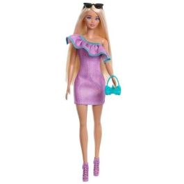 Muñeca barbie fashionista con 3 modas noche. Muñeca barbie fashionista con 3 modas noche.