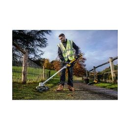 DeWALT DCMST561N-XJ Cortabordes/Cortacésped a Batería 18V, Diámetro Corte 35 cm, Cabezal Cuchilla y Nylon, 6000 RPM, Sin Cables