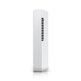 Ubiquiti Punto de Acceso WiFi 7 (AP) para Montaje en Pared, 6 GHz, 6 Flujos Espaciales, Puerto 2.5 GbE RJ45, PoE+, 22W, Blanco