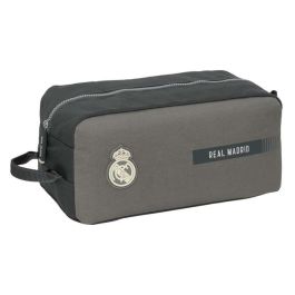 Zapatillero de Viaje Real Madrid C.F. Gris 34 x 15 x 18 cm Precio: 12.94999959. SKU: B14GKBNTML