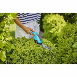 Gardena 9889-20 Tijera Cortacésped Eléctrica ComfortCut Li Kit, Mango Telescópico, Ruedas, 3.6V/3.0Ah, USB-C, Protección Cuchillas