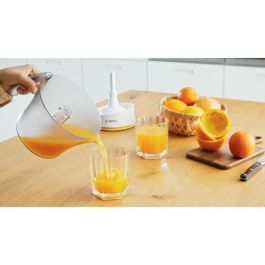 BOSCH - Exprimidor de cítricos - 25 W - capacidad 0,8 L - depósito transparente - funcionamiento a presión BOSCH - Exprimidor de cítricos - 25 W - capacidad 0,8 L - depósito transparente - funcionamiento a presión