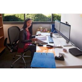 HP E24 G5 Monitor FHD. Pantalla de Confort Personalizado, Visuales Nítidos y Verdadera Flexibilidad para Oficina y Hogar