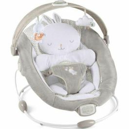 Ingenuity Tumbona para Bebé Twinkle Tails Light Up, Transat con Arco de Conejos Iluminado, Sonido, Luz y Suave Asiento Profundo de Felpa para Calmar
