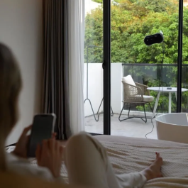 Eziclean Robot Limpiacristales EZIclean Windobot S4 Plus Movimiento Rotatorio Batería de Respaldo Húmedo